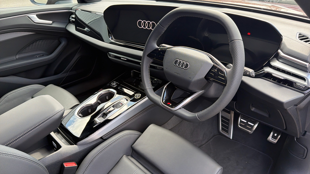 Audi A6 Avant A6 2.0 E-hybrid Quattro 299 S Line S Tronic Red #6