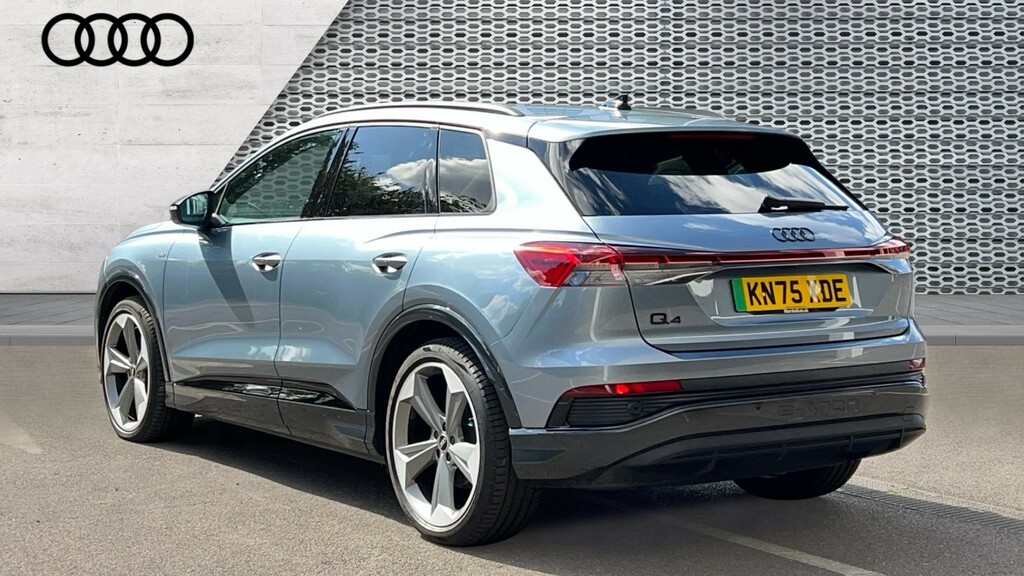 Audi Q4 E Tron Q4 210Kw 45 82Kwh Black Edition Blue #3