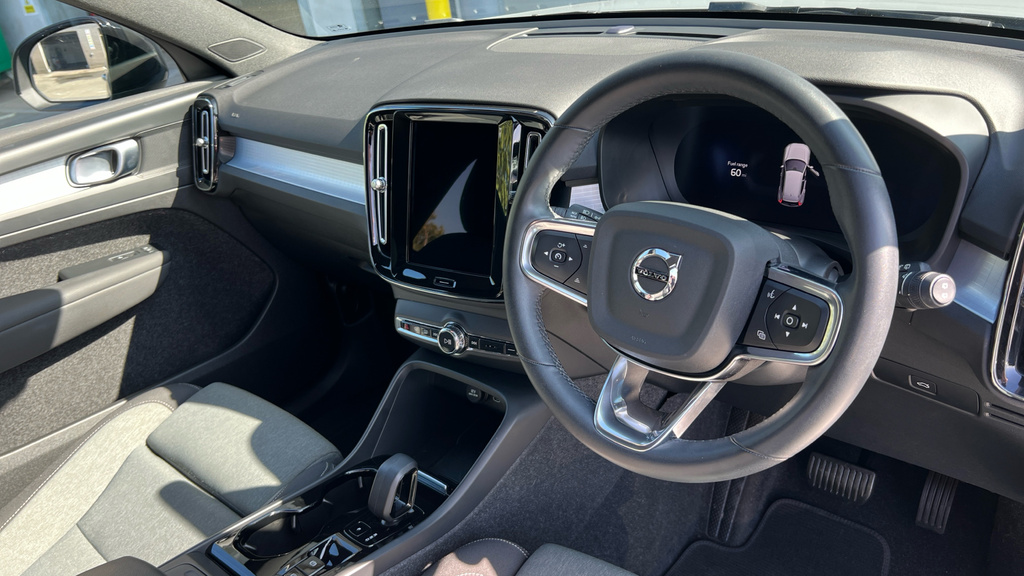Volvo XC40 Xc40 2.0 B3p Plus Dark CJ23RBV Grey #4