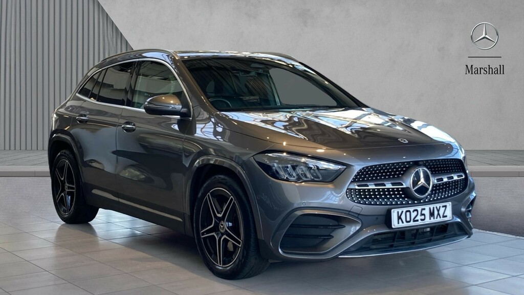 Mercedes-Benz GLA Class Gla 220D 4Matic Amg Line Executive Grey