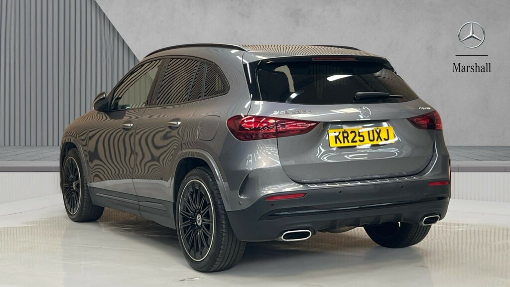 Mercedes-Benz GLA Class Gla 220D 4Matic Amg Line Premium Plus KR25UXJ Grey #2