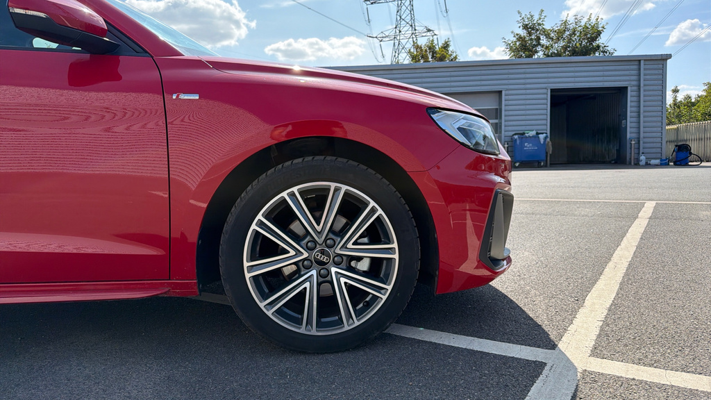 Audi A1 A1 35 Tfsi S Line S Tronic DG75ZRF Red #5