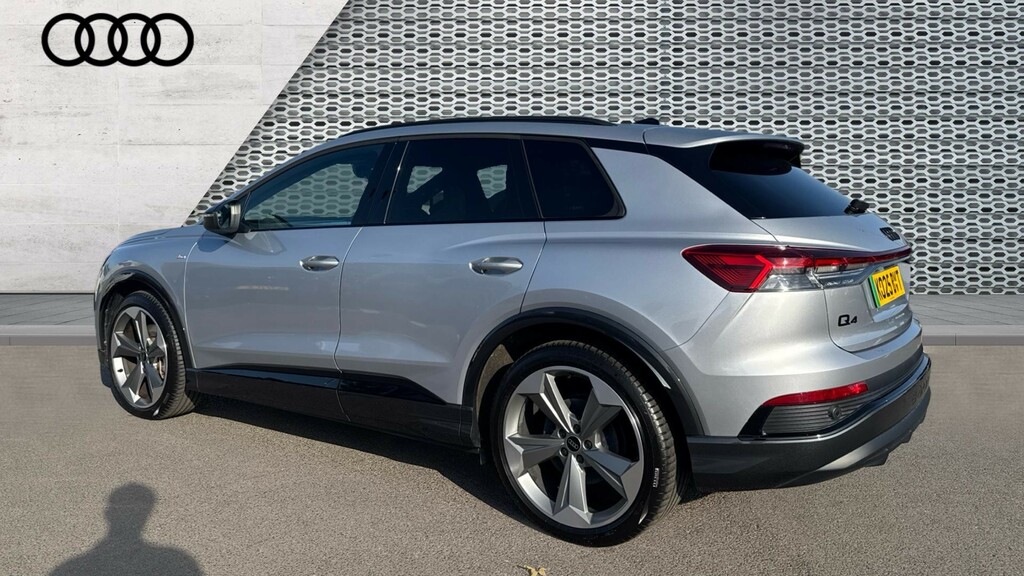 Audi Q4 E Tron Q4 210Kw 45 82Kwh Black Edition KO25BVT Silver #3