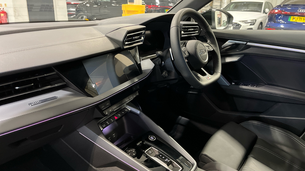 Audi A3 A3 1.5 Tfsi 150 S Line S Tronic DK26WWB Blue #2
