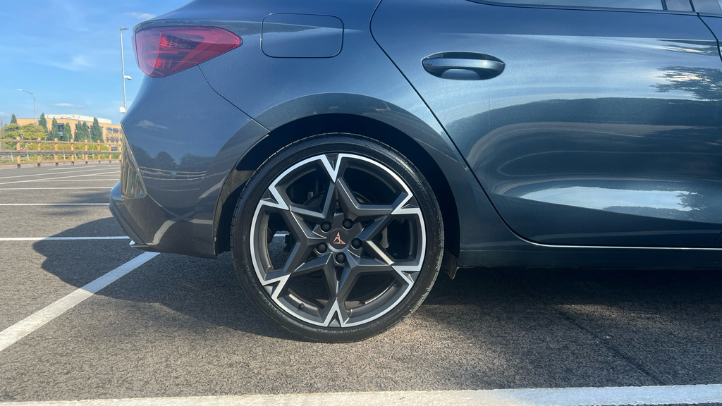 Cupra Leon Leon 1.5 Tsi 150 V2 KS25MXP Grey #5