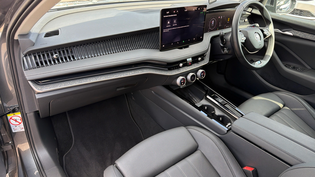Skoda Superb Superb 2.0 Tdi Se L Dsg Grey #2