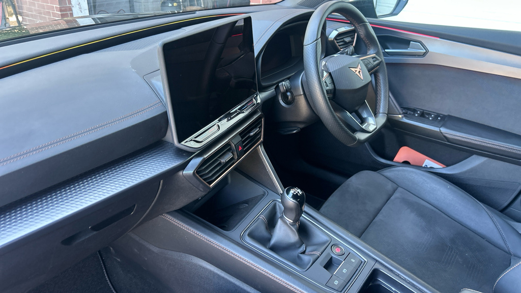 Cupra Leon Leon 1.5 Tsi 150 V2 KW25ULD Black #2