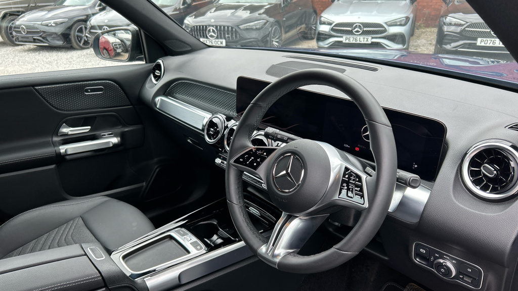 Mercedes-Benz GLB Class Glb 200 Sport Executive 7G-tronic Blue #3
