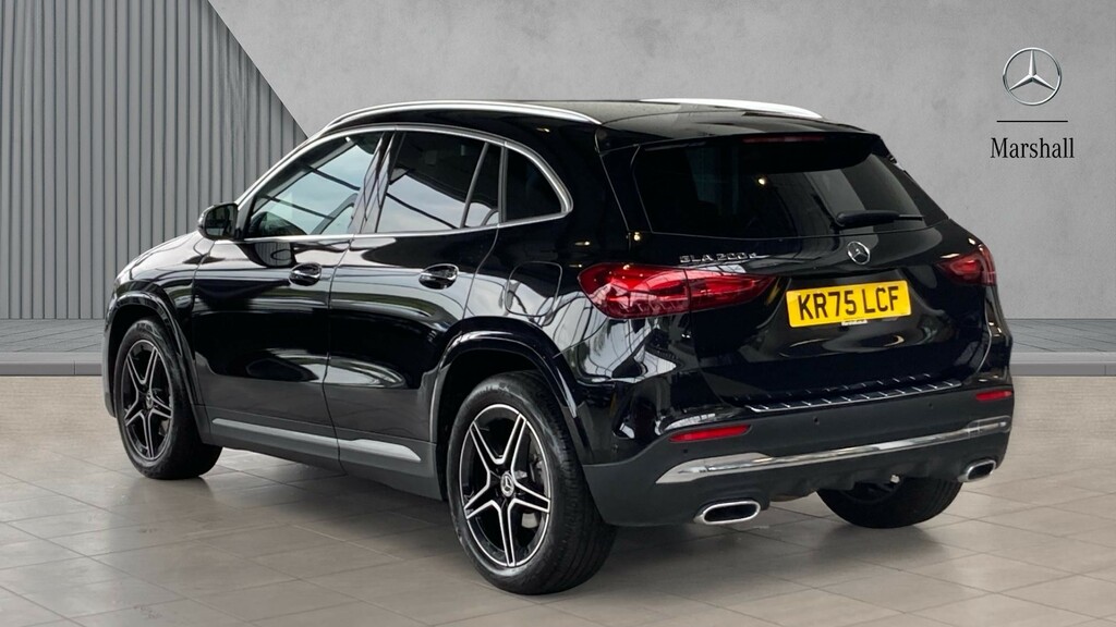 Mercedes-Benz GLA Class Gla 200D Amg Line Executive KR75LCF Black #2
