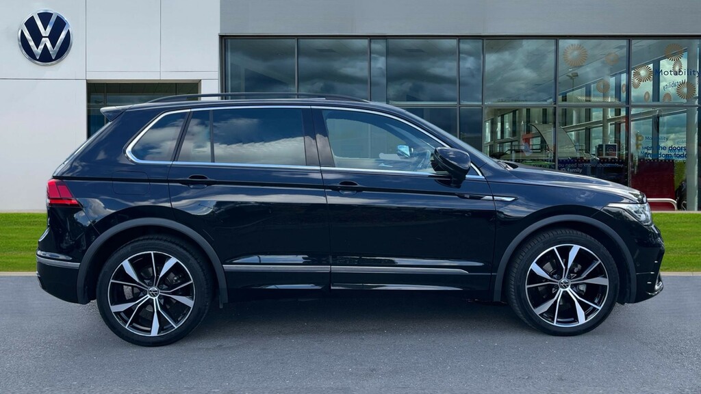 Volkswagen Tiguan Tiguan 2.0 Tdi R-line Dsg Black #4