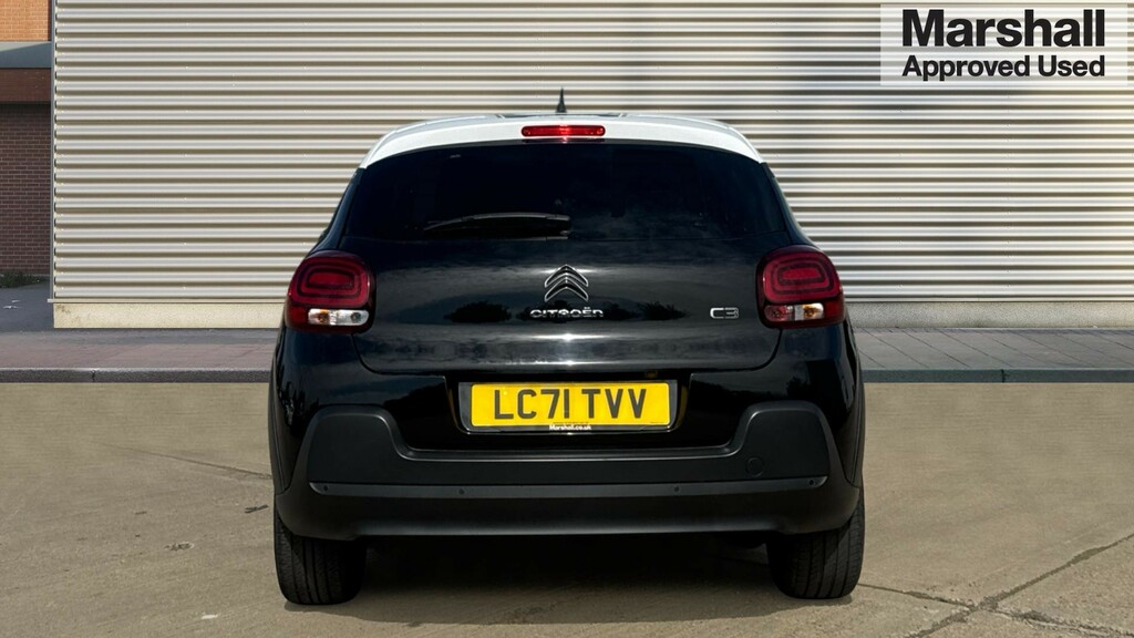 Citroen C3 C3 1.2 Puretech 110 Saint James Eat6 Black #4