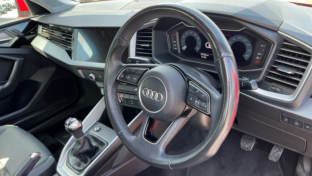 Audi A1 A1 30 Tfsi Sport WJ19GKO Red #6