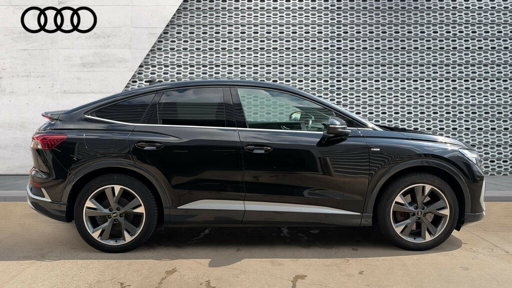 Audi Q4 E Tron Q4 150Kw 40 82Kwh S Line OW72UJJ Black #4