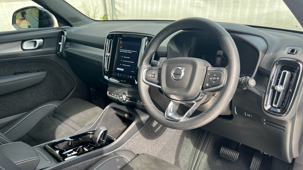 Volvo XC40 Xc40 2.0 B3p Plus Dark KM23LUJ Blue #4