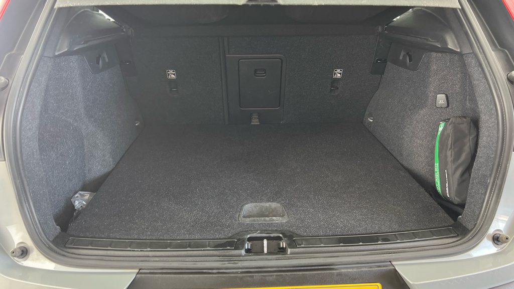 Volvo XC40 Xc40 2.0 B3p Core YW23CCV Grey #5