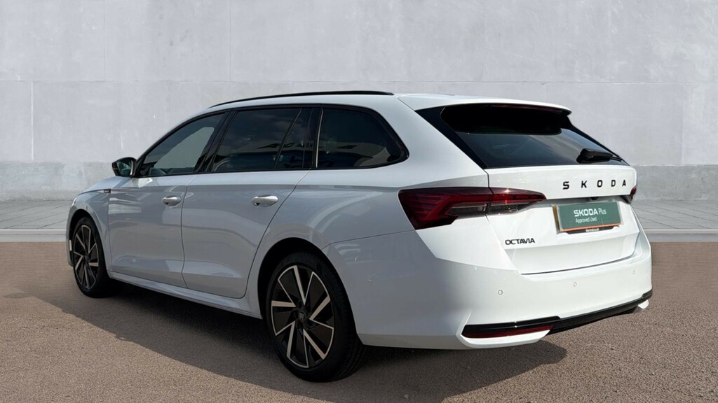 Skoda Octavia Se Technology White #3