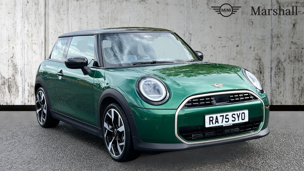 Mini Hatch Cooper 1.5 C Exclusive RA75SYO Green