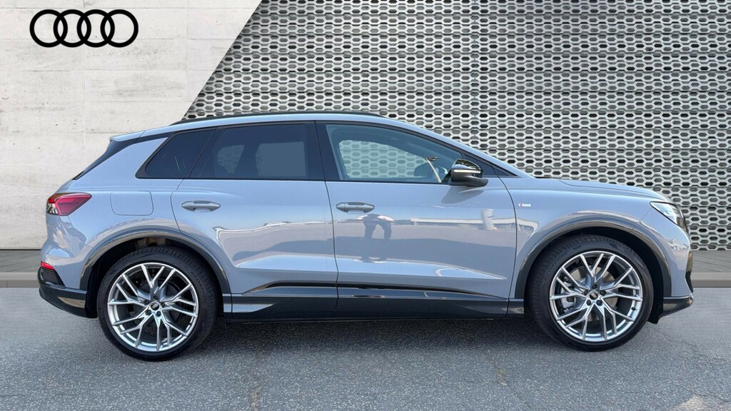 Audi Q4 E Tron Audi Q4 E-tron Estate 210Kw 45 82Kwh Black Edition Grey #4
