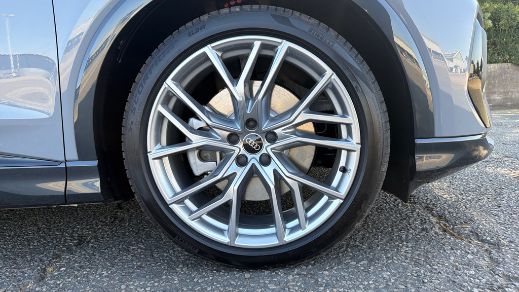 Audi Q4 E Tron Audi Q4 E-tron Estate 210Kw 45 82Kwh Black Edition Grey #5