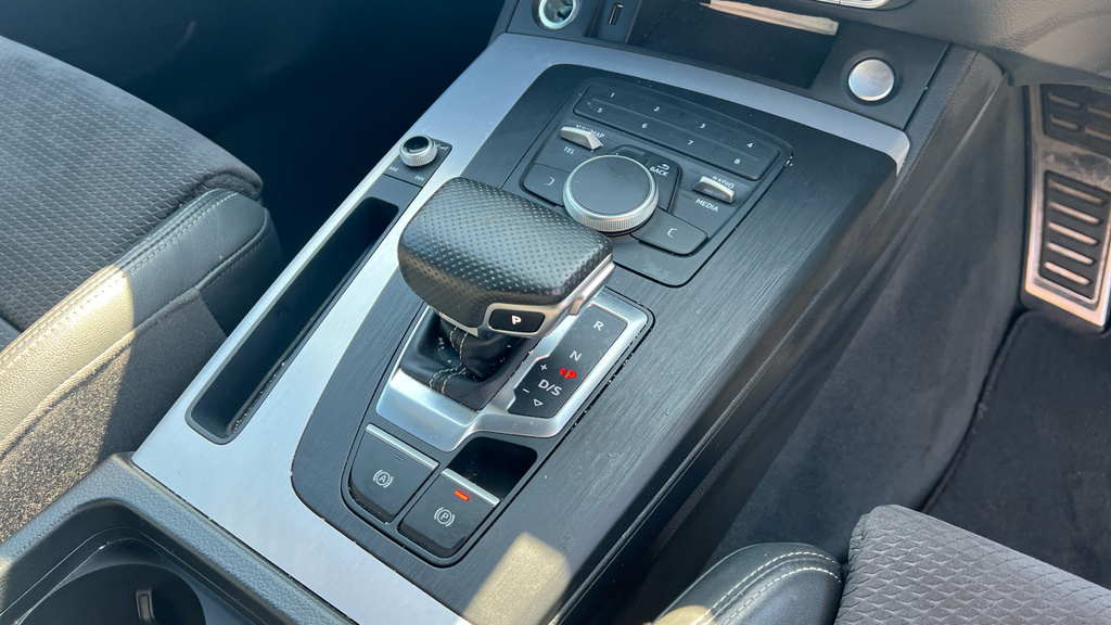 Audi Q5 40 Tdi Quattro Black Edition S Tronic Black #26