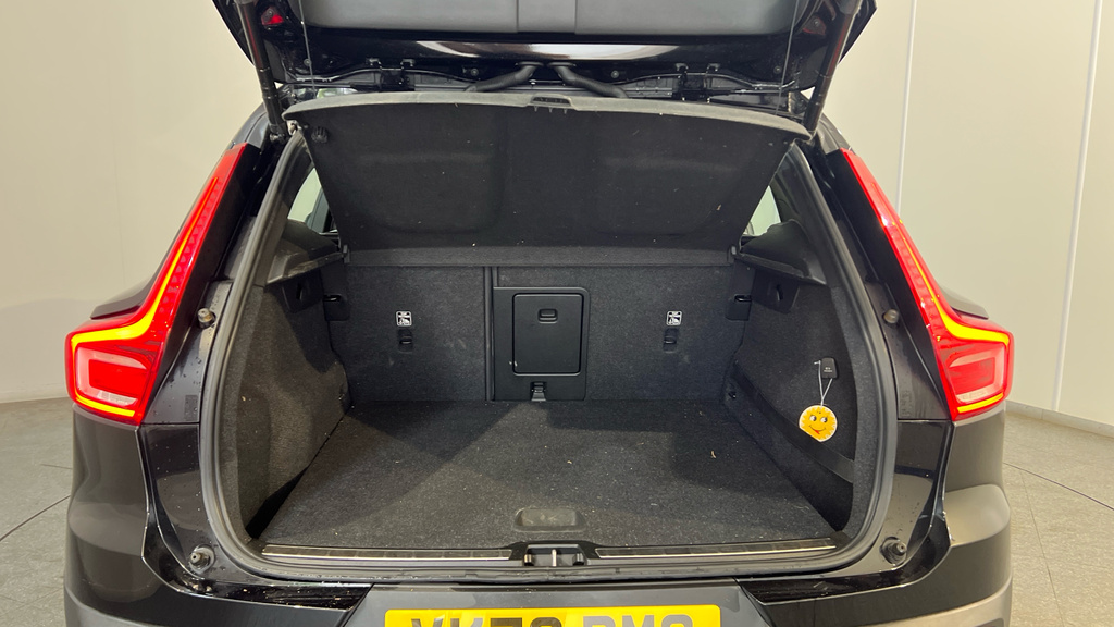 Volvo XC40 Xc40 R-design D3 White #15