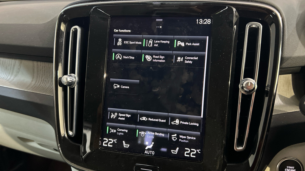 Volvo XC40 Xc40 R-design D3 White #33