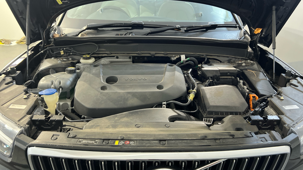 Volvo XC40 Xc40 R-design D3 White #16