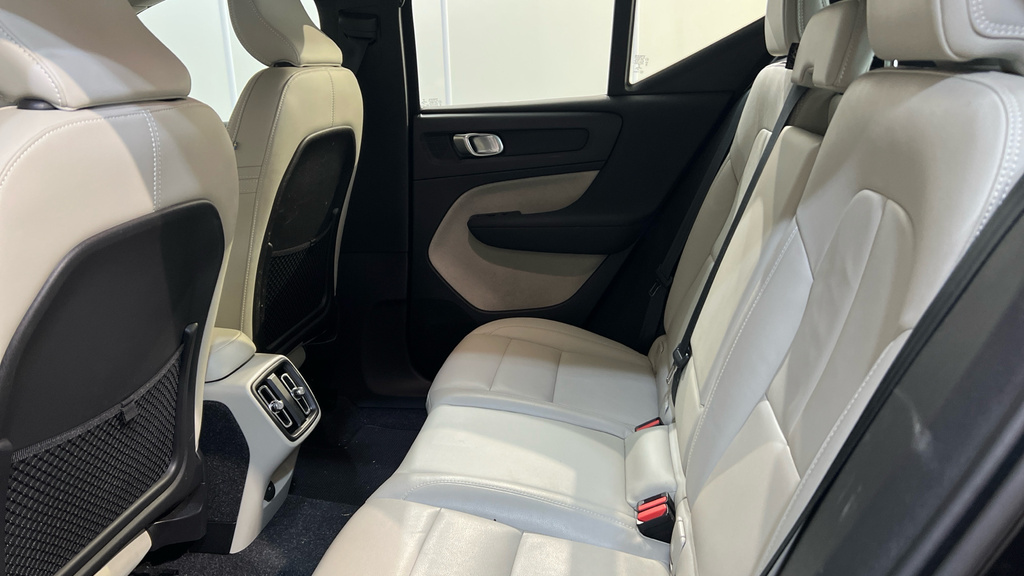 Volvo XC40 Xc40 R-design D3 White #14