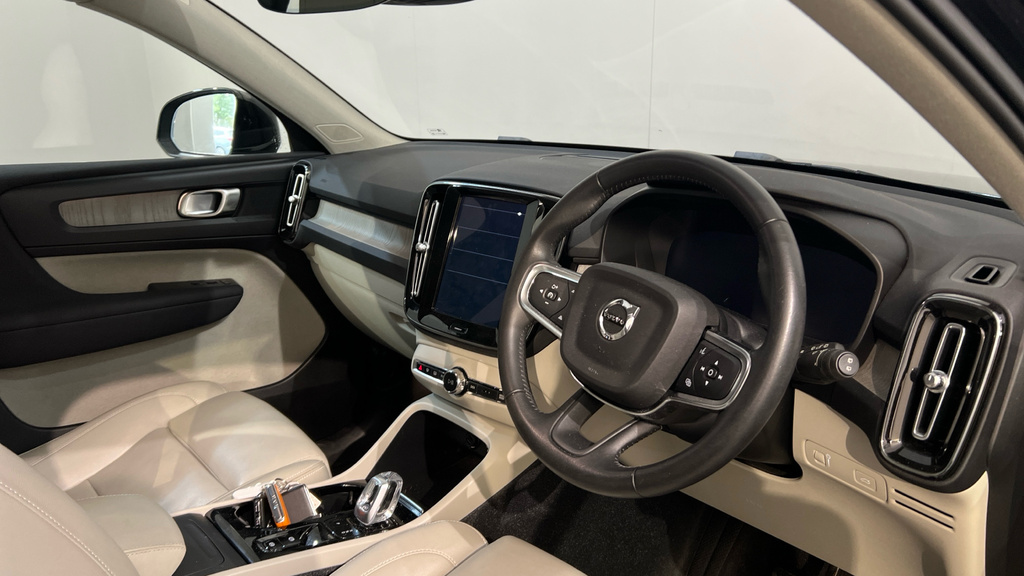 Volvo XC40 Xc40 R-design D3 White #9
