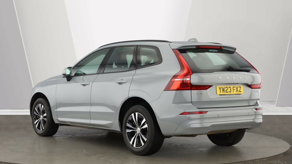 Volvo XC60 Xc60 2.0 B5p Core Awd Geartronic Grey #3