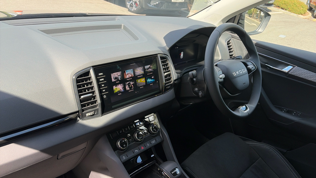 Skoda Karoq Karoq Se L Edition 1.5 Tsi 150 Ps Dsg Black #2