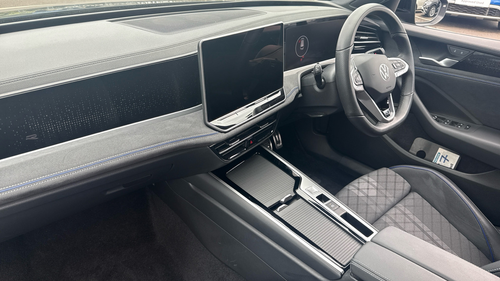 Volkswagen Passat Passat 1.5 Tsi Ehybrid R-line Dsg Black #2