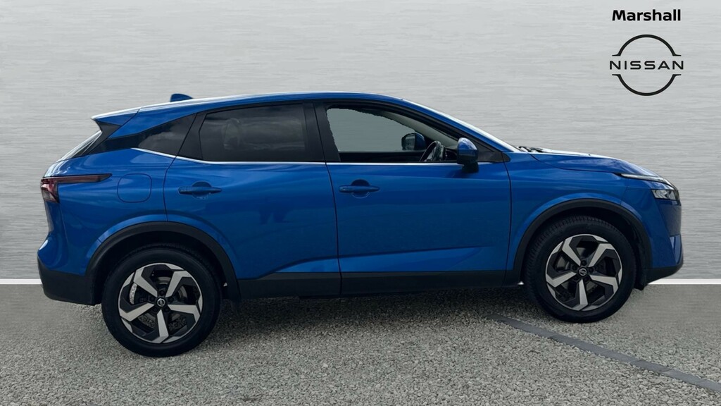 Nissan Qashqai Qashqai 1.3 Dig-t Mh 158 N-connecta Xtronic Blue #3