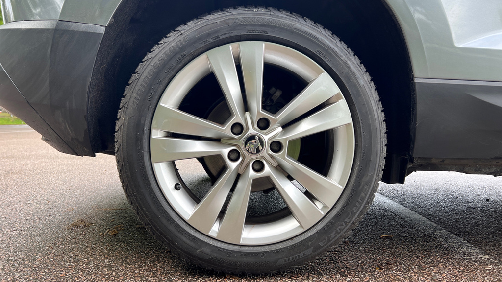 Skoda Karoq Karoq 1.5 Tsi Se L Dsg Grey #5