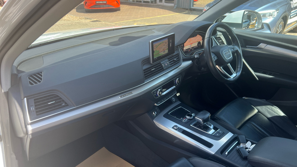Audi Q5  Grey #10