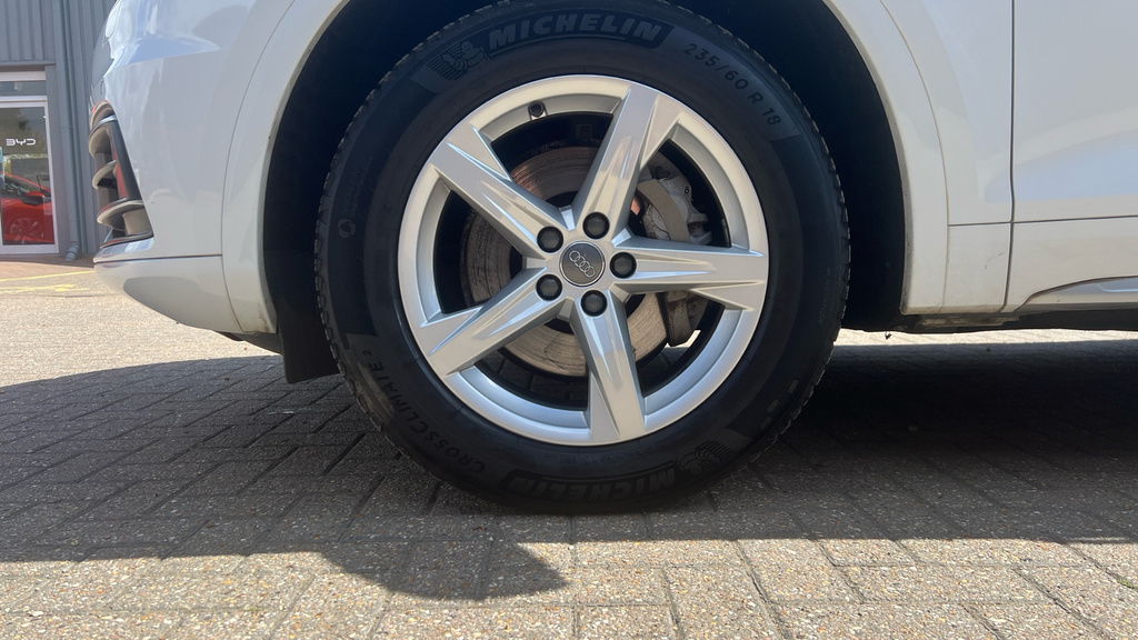 Audi Q5  Grey #20
