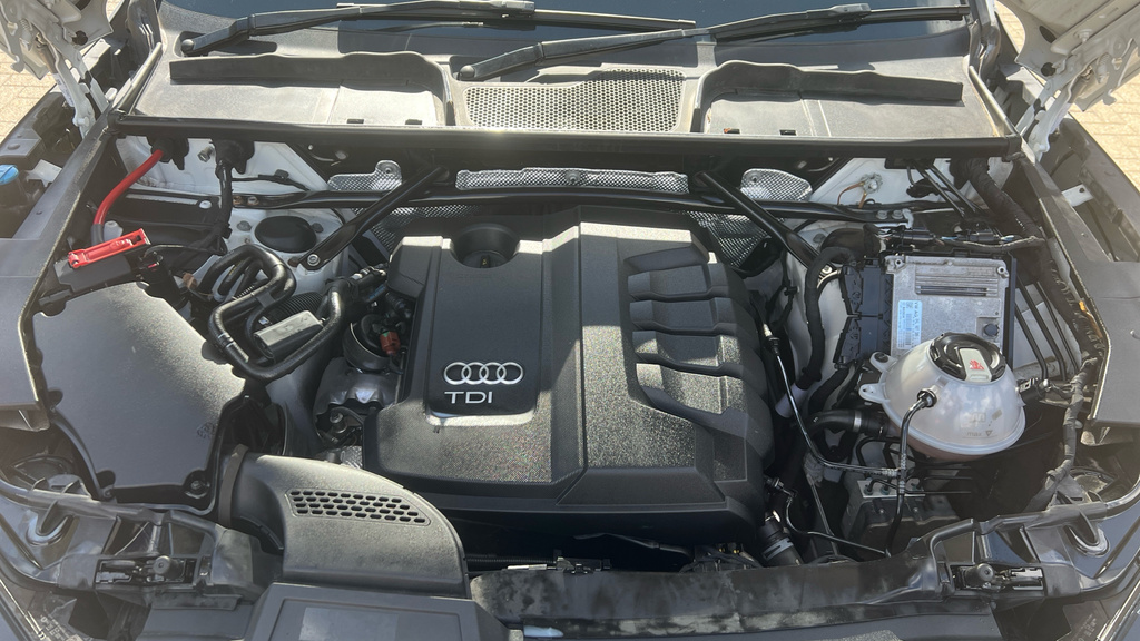 Audi Q5  Grey #16