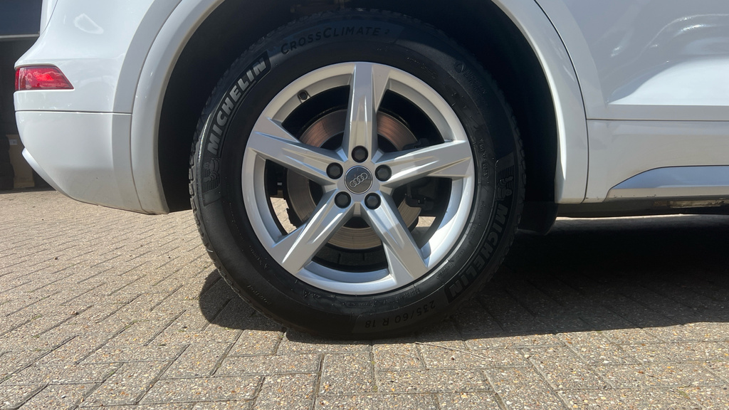Audi Q5  Grey #18