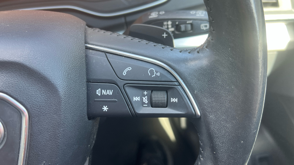 Audi Q5  Grey #25