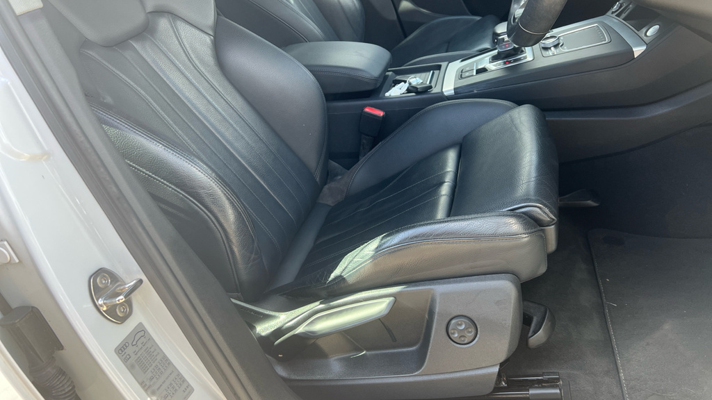 Audi Q5  Grey #34