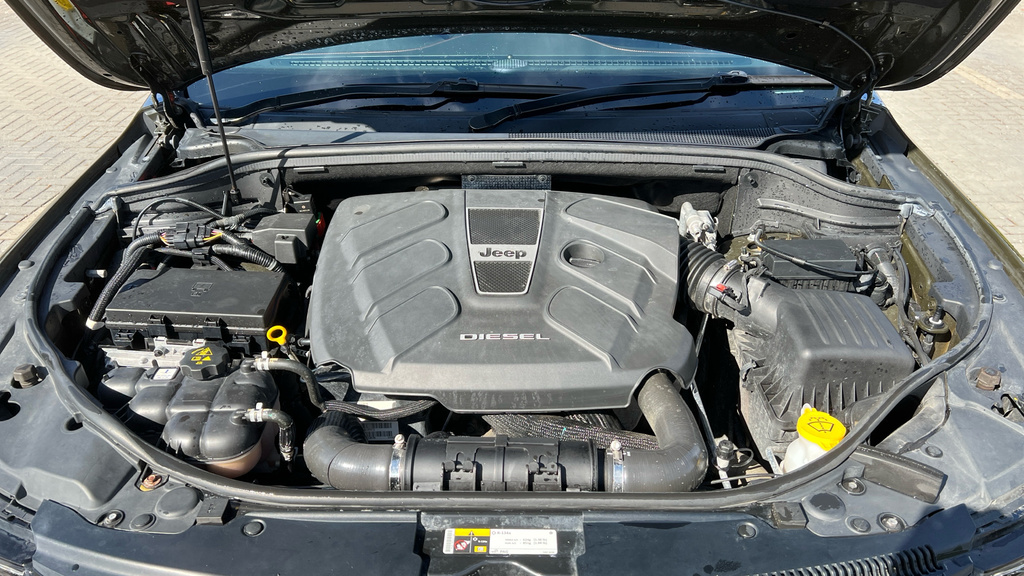 Jeep Grand Cherokee 6.4L Srt Red #15