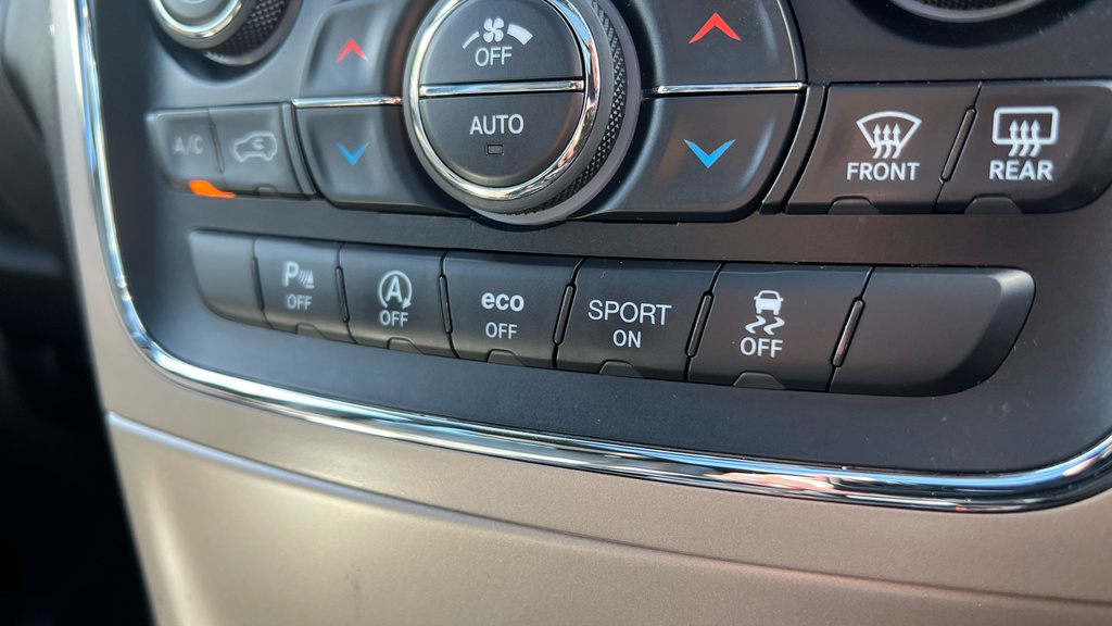 Jeep Grand Cherokee 6.4L Srt Red #51