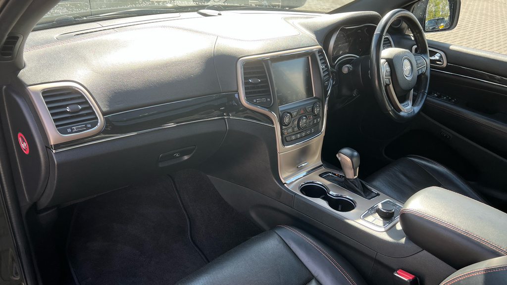 Jeep Grand Cherokee 6.4L Srt Red #10