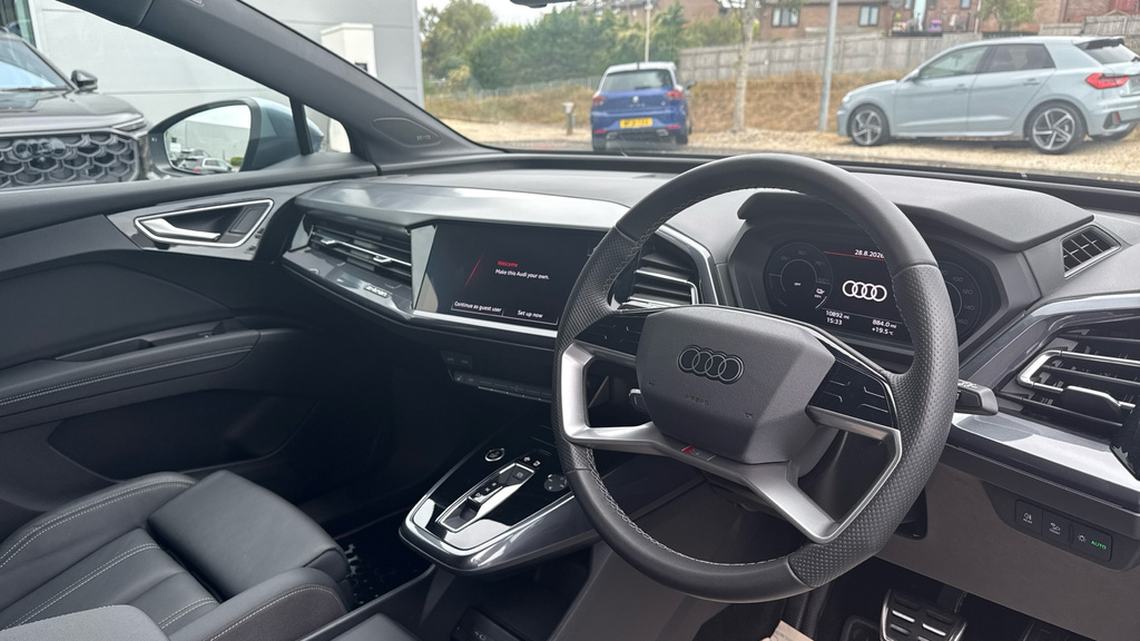 Audi Q4 E Tron Q4 210Kw 45 82Kwh S Line Leathertech Pa Blue #6
