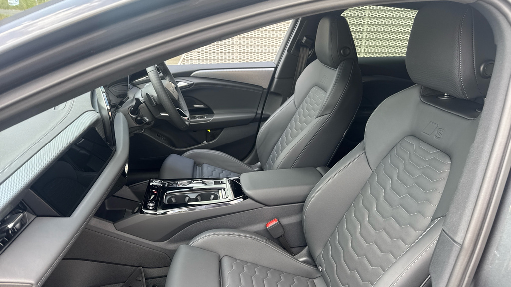 Audi A6 Avant Audi A6 Sportback S Line E-tron 210,00 Kw Grey #2