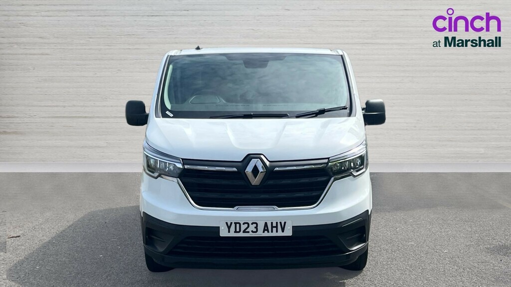 Renault Trafic Diesel White #8