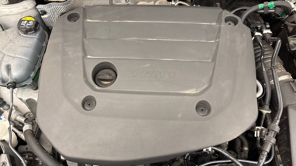 Volvo XC40 Core Grey #15