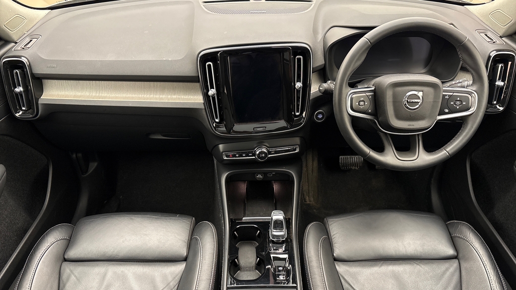 Volvo XC40 Core Grey #10