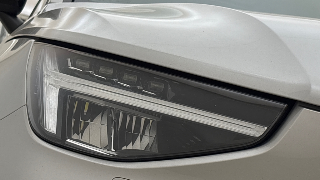 Volvo XC40 Core Grey #22