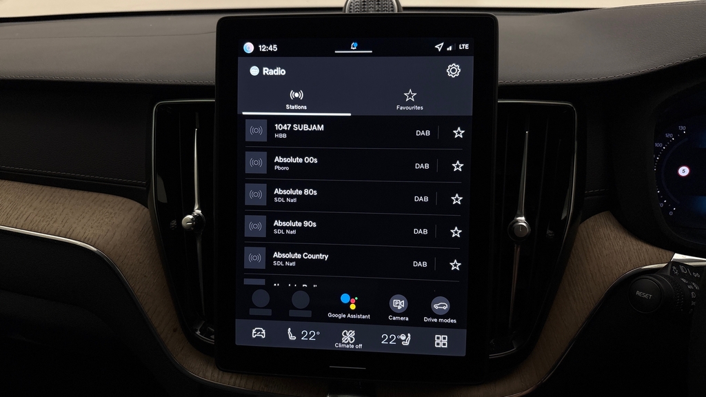 Volvo XC60 Plus Black Edition Black #37